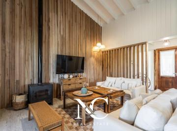 Casa · 260m² · 6 Ambientes · Casa en Venta en Costa Esmeralda, Maritimo III