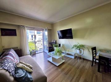 Departamento · 92m² · 4 Ambientes · Departamento en Venta con 3 Dorm. y Balcon, Cochera Disponible en La Plata