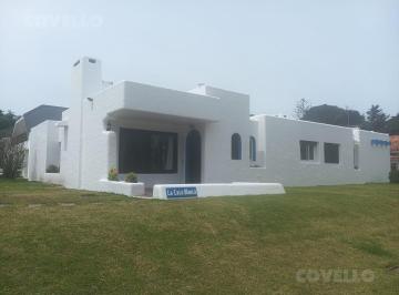 Casa · 180m² · 4 Ambientes · 2 Cocheras · Casa en Alquiler Temporada 3 Dorm. y Dependencia Playa Mansa