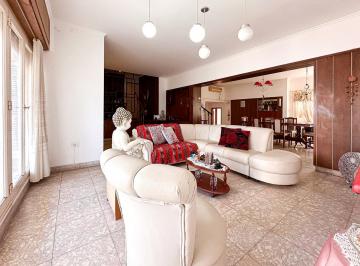 Casa · 232m² · 5 Ambientes · 2 Cocheras · Venta/permuta - Casa 3 Dorm., Jardin y Cocheras - Cañada de Gomez, Santa Fe