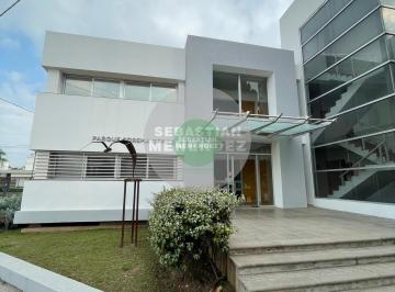 Garage · 20m² · A m de Nuñez - Cochera - Parque Corema
