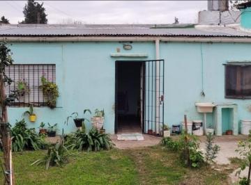 Casa · 80m² · 3 Ambientes · 1 Cochera · Casa en Venta 2 Dorm. Ensenada