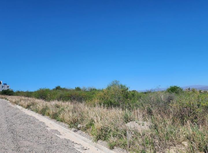 Terreno · 700m²
