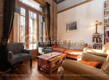 PH · 116m² · 5 Ambientes · Excelente PH con Patio y Terraza, Íntegramente Reciclado. Sin Expensas.