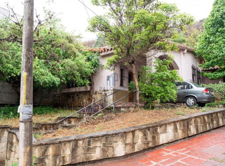 Casa · 250m² · 6 Ambientes