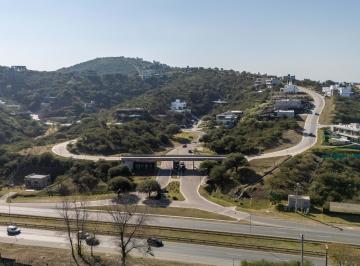 Terreno · 1265m² · ¡Venta! Lote en La Deseada ¡Se Recibe Departamento!