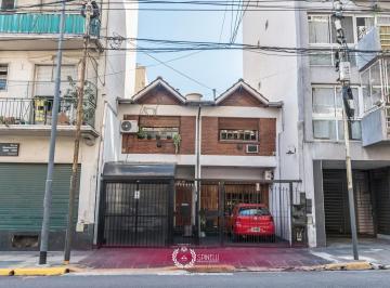 Casa · 101m² · 4 Ambientes · 1 Cochera · Venta Duplex PH Tipo Casa 4 Ambientes 101 m² con Cochera Patio Jardín 2 Baños en Boedo San Cristóbal
