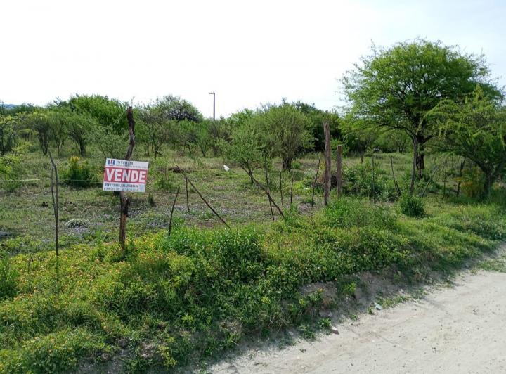Terreno · 765m²