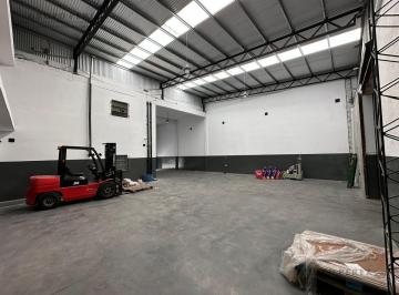 Depósito · 1000m² · Depósito - Galpón de 700 m² - Nueva Pompeya en Alquiler - a Estrenar