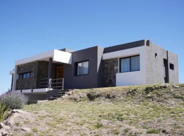 Casa · 235m² · 4 Ambientes · 2 Cocheras · Casa 3 Dorm. con Pileta en Venta, en El Barrio El Buen Aire, Ascochinga, Córdoba