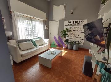 Casa de 4 ambientes, Miramar · Casa de 3 Dorm. Ubicada en El Barrio de Parquemar. Miramar