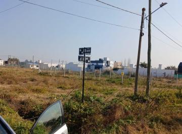 Terreno , La Plata · Loteo en Villa Castells en 489 Entre 2 y 3. con Escritura