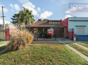 Casa · 174m² · 5 Ambientes · 3 Cocheras · Chalet en Quilmes