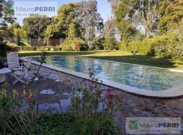 HERMOSA PILETA · Casa - Villa Elisa