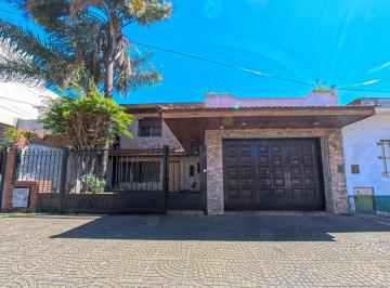 Casa · 279m² · 4 Ambientes · 2 Cocheras · Casa en San Justo