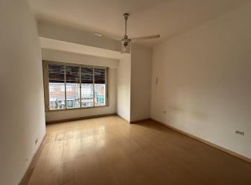 Departamento · 124m² · 4 Ambientes · Departamento 4 Ambientes en Venta con Patio en Olivos