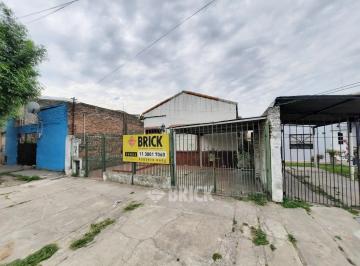 Casa · 73m² · 3 Ambientes · 1 Cochera · Casa en Lote Propio de 8.66x59.95 m en Casacuberta Al 3900 - 519 m² Espect Parque