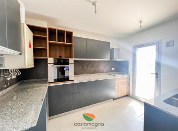 Departamento · 88m² · 3 Ambientes · 1 Cochera · Patio Propio 2dor - Seguridad - Manantiales