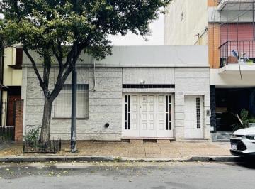 PH · 74m² · 3 Ambientes · 1 Cochera · Venta PH Villa Devoto con Cochera