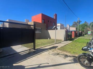 Casa · 85m² · 4 Ambientes · 1 Cochera · Casa en Funes a Estrenar Calle Villaguay Al 1700