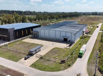 Bodega-Galpón · 5280m² · Nave Industrial en Alquiler de 5.278 m² en Parque Industrial Ruta 6