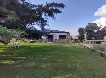 Casa · 200m² · 6 Ambientes · 4 Cocheras · Se Vende Casona en Tupungato