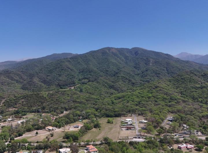 Terreno · 1325m²