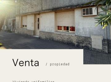 Casa Venta 305m² de 2 ambientes · Vivienda Zona Centro a La Venta – Esperanza, Santa Fe.