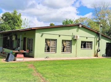 Quinta vacacional · 115m² · 3 Ambientes · 1 Cochera · Casa Quinta en Venta Sobre Lote de 2250 m² en El Partido de General Rodriguez