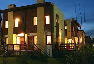 Departamento de 12 ambientes, Mar Azul · Complejo de 4 Unidades Retasado a 100 m del Mar!