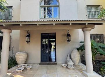 Casa · 520m² · 11 Ambientes · 4 Cocheras · Conquipropiedades - Casa en Zona El Talar - Pacheco 1400