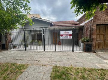 Casa · 202m² · 5 Ambientes · 2 Cocheras · Venta! Casa 5 Ambientes - Villa Sarmiento