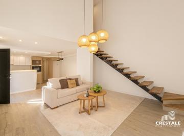 Casa · 111m² · 5 Ambientes · Venta - Casa de Pasillo 3 Dorm. con Patio y Parrillero - Lourdes, Rosario.