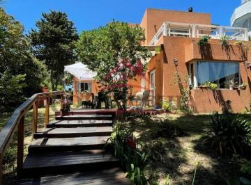 Casa · 120m² · 4 Ambientes · 1 Cochera · Alquiler Casa en Valeria del Mar.
