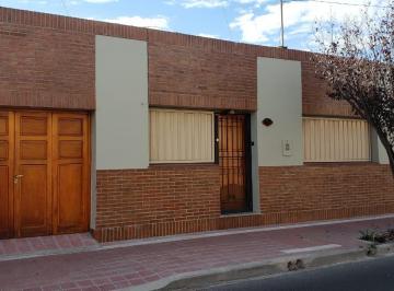 Casa de 4 ambientes, San Luis · Casa Calle Falucho Al 700 Apta Credito