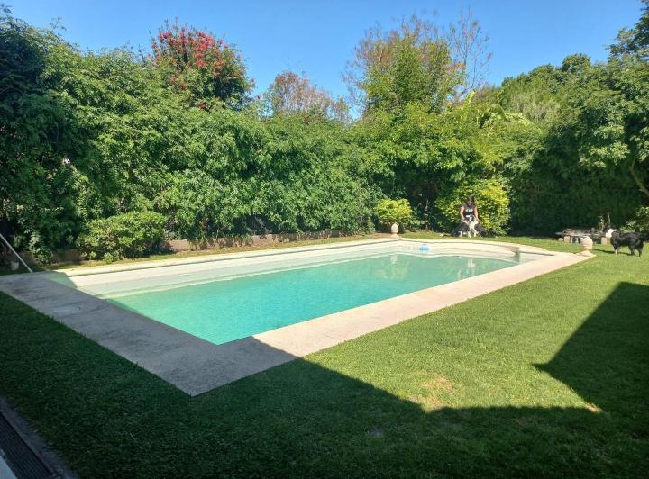 Casa · 396m² · 5 Ambientes · 4 Cocheras