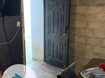 Casa de 3 ambientes, Quilmes · Propiedad en Venta - Casa Al Fondo en Don Bosco
