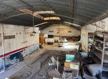 Bodega-Galpón · 616m² · 5 Ambientes · 99 Cocheras · Venta Galpon Casa Barrio Bella Vista