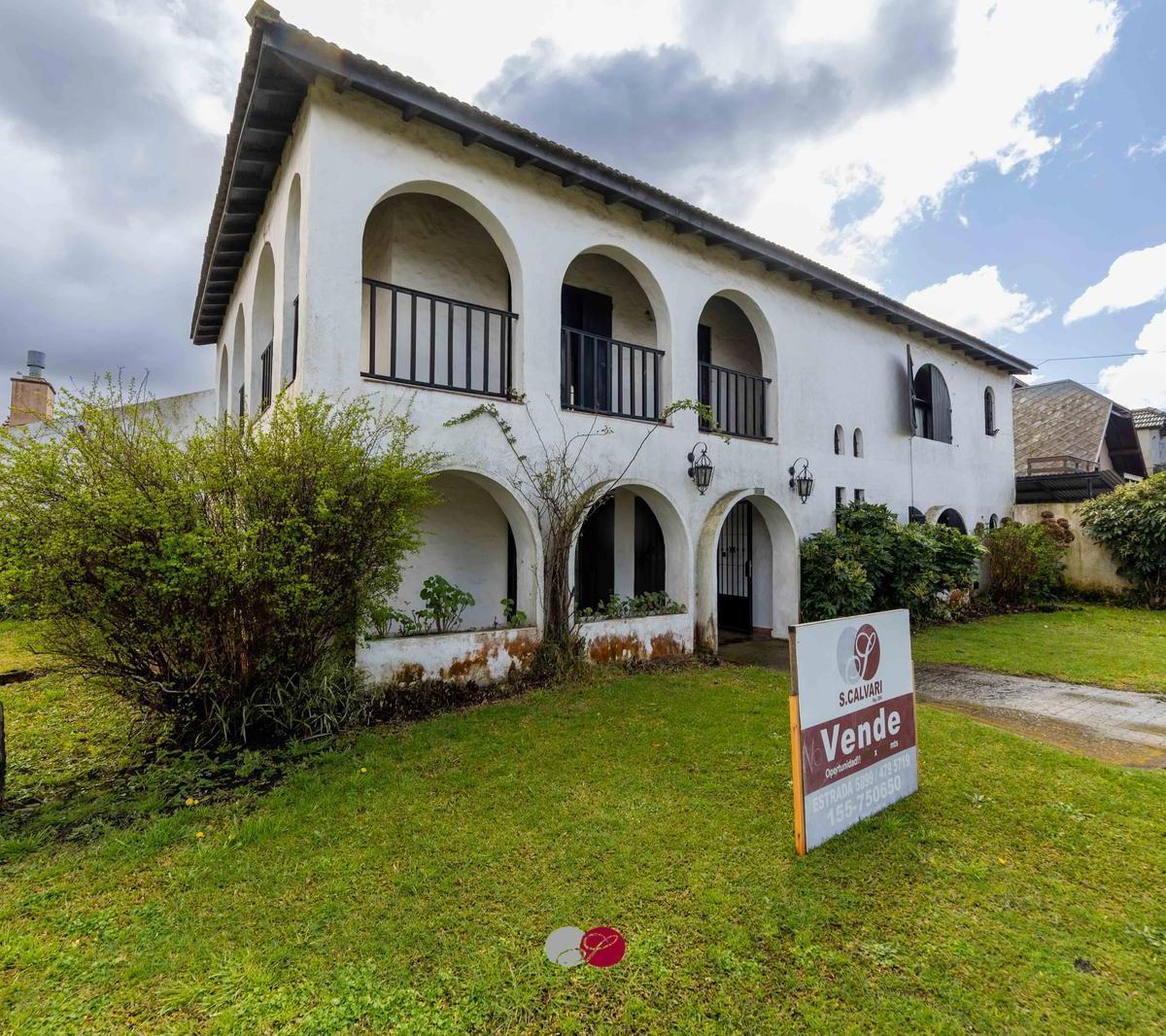 Chalet 4 amb, 200m² en Caisamar con cochera y patio