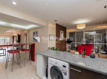 Casa · 180m² · 3 Ambientes · 2 Cocheras · Venta Casa 3 Ambientes con Amplio Jardin y Cochera en Haedo Norte.
