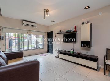 Casa · 180m² · 3 Ambientes · 2 Cocheras · Venta Casa 3 Ambientes con Amplio Jardin y Cochera en Haedo Norte.