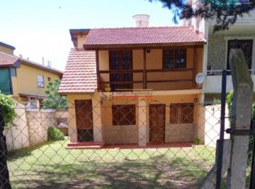Departamento · 44m² · 2 Ambientes · Alquiler Temporal en Villa Gesell Dpto Tipo Casa Planta Alta Para 4 Personas