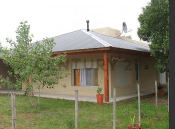 Casa · 80m² · 3 Ambientes · 1 Cochera · Venta de Casa en Reta