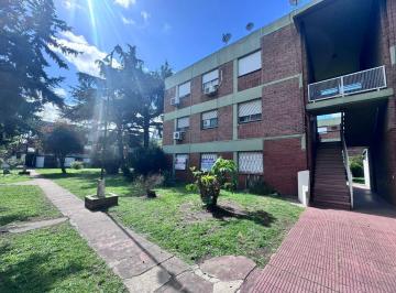 Departamento · 82m² · 4 Ambientes · Venta Departamento de 4 Ambientes en Complejo, Lavadero y Patio