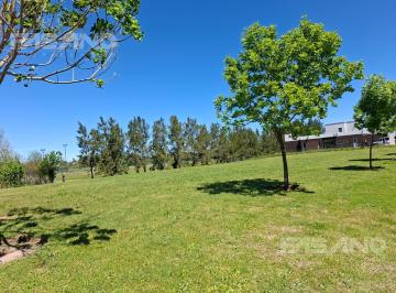 Terreno · 786m² · Venta de Lote en El Naudir - Aguas Privadas Barrio Privado