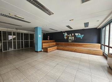 Oficina comercial · 620m² · 10 Ambientes · Oficina en Alquiler 620 m² Financiacion Propia / Permuta