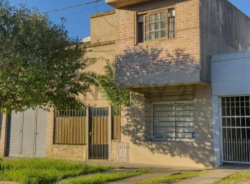 Casa · 150m² · 5 Ambientes · 2 Cocheras · Casa en Venta en Tolosa