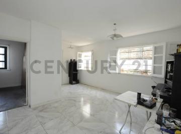 Casa · 175m² · 3 Ambientes · Casa en Venta 3 Ambientes, Banfield