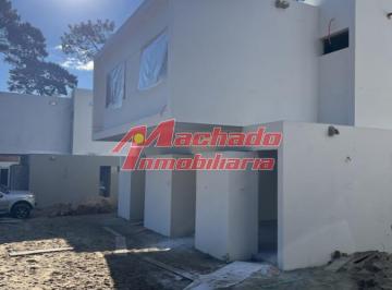Foto1 · Casa a Estrenar en Pinares, Proyecto en Obra, Precio Lanzamiento. Punta del Este