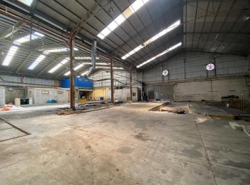 Depósito · 1280m² · 20 Cocheras · Alquiler Excelente Depósito 1280 m Cub en Lomas de Zamora